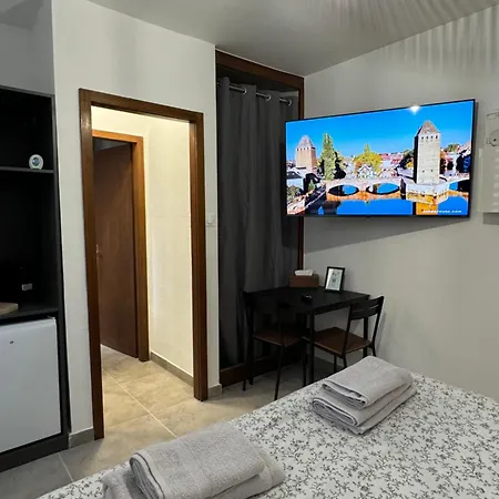 Moderne Hypercentre Апартаменты *